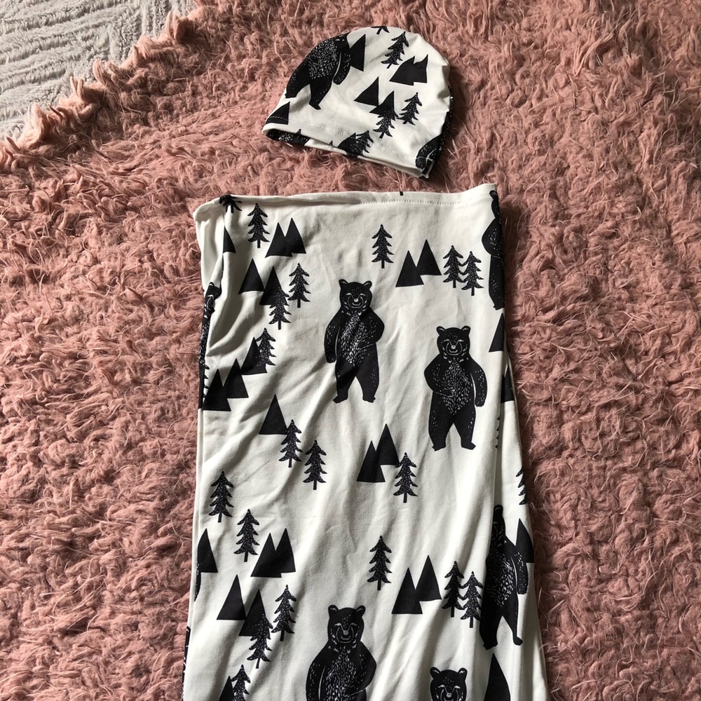 ⚡️ 2 for $10⚡️Sleep sack with hat.